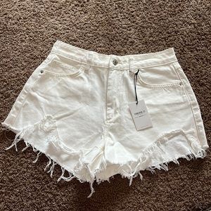 Forever 21 Size 26 High Waisted White Denim Shorts
